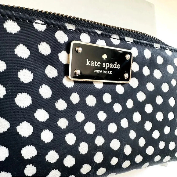 Kate Spade Polka Dot Large Zip Around Nylon/Leather Wallet - Picture 5 of 10